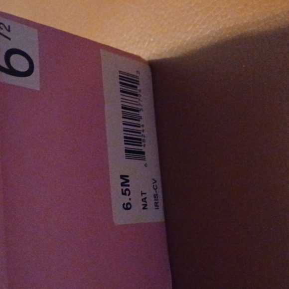 💙🌺Tan Heeled Boots with Elegant Design - Picture 8 of 11